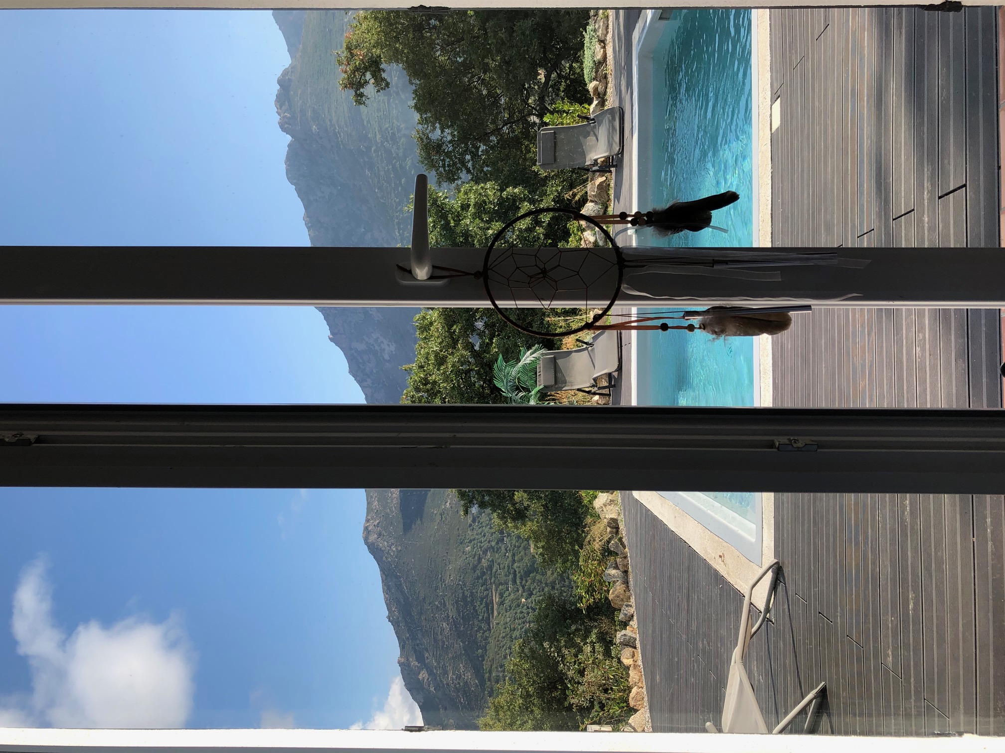 Location de Vacances en Corse. Belle villa contemporaine avec piscine chauffée à louer dans la commune de feliceto, charmant village de Balagne, à 15 minutes de la Mer, proche de l'île Rousse et Calvi. Location direct-propriétaire, 3 chambres 2 salles de bains.